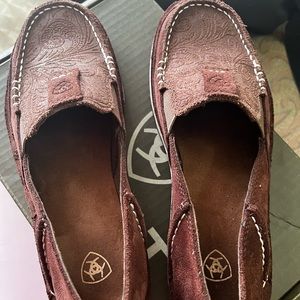 Arias Women Cruisers